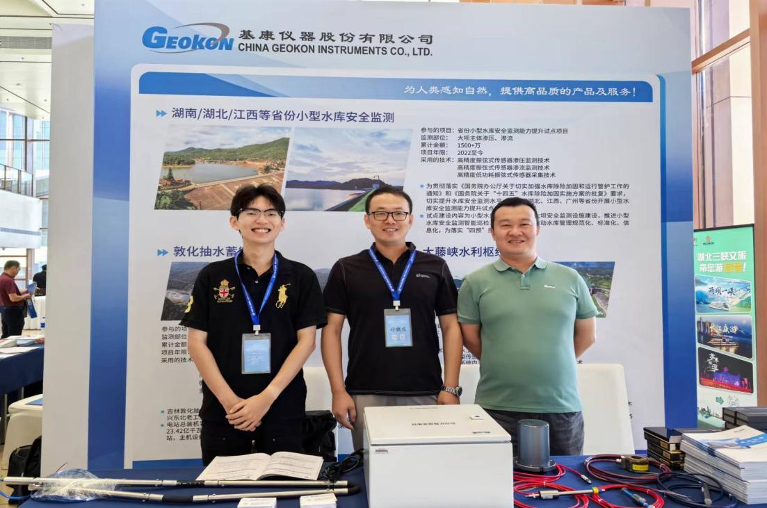 图片3.jpg 图片3.jpg